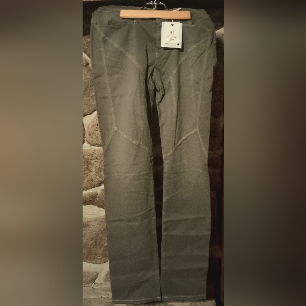 9.2 women's green jeans 31x34